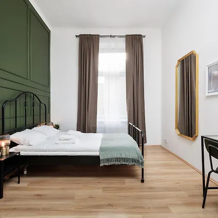 Stylowy Apartament - 6 Sypialni - Krakow, Stare Miasto - By Upstairs Exterior photo
