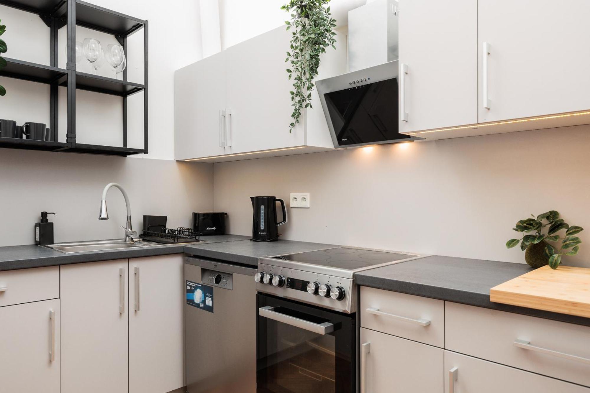 Apartament Stylowy - 6 Sypialni - Krakow, Stare - By Upstairs